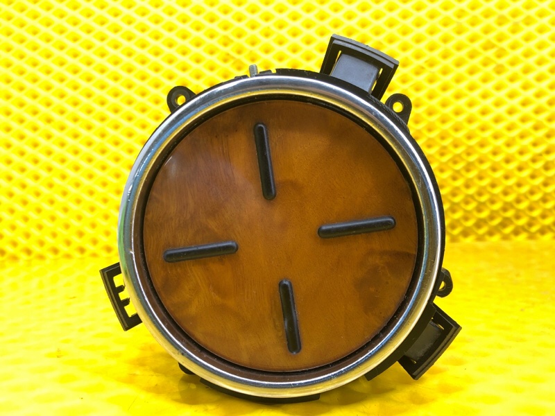 Подстаканник Volkswagen Phaeton 2004 3D2