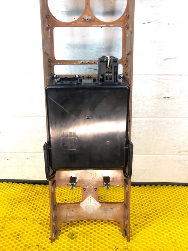 Накладка центральной консоли Volkswagen Phaeton 2004 3D2