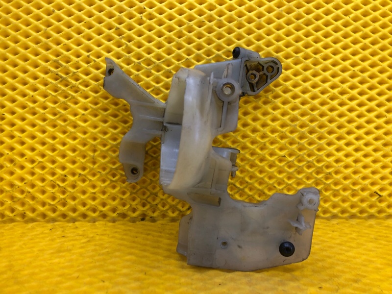 Кронштейн расширительного бачка Mercedes-Benz S-Class 2014 W222