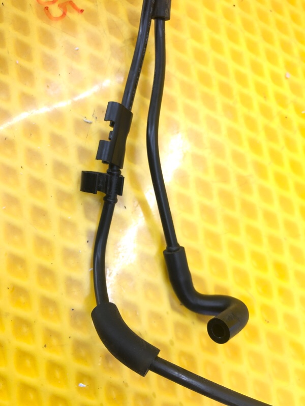 Трубка вакуумная Mercedes-Benz S-Class 2014 W222