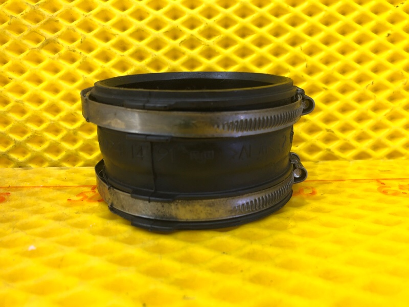 Патрубок интеркулера Mercedes-Benz S-Class 2014 W222