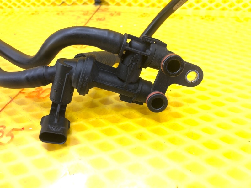 Шланг (трубка) картерных газов Mercedes-Benz S-Class 2014 W222