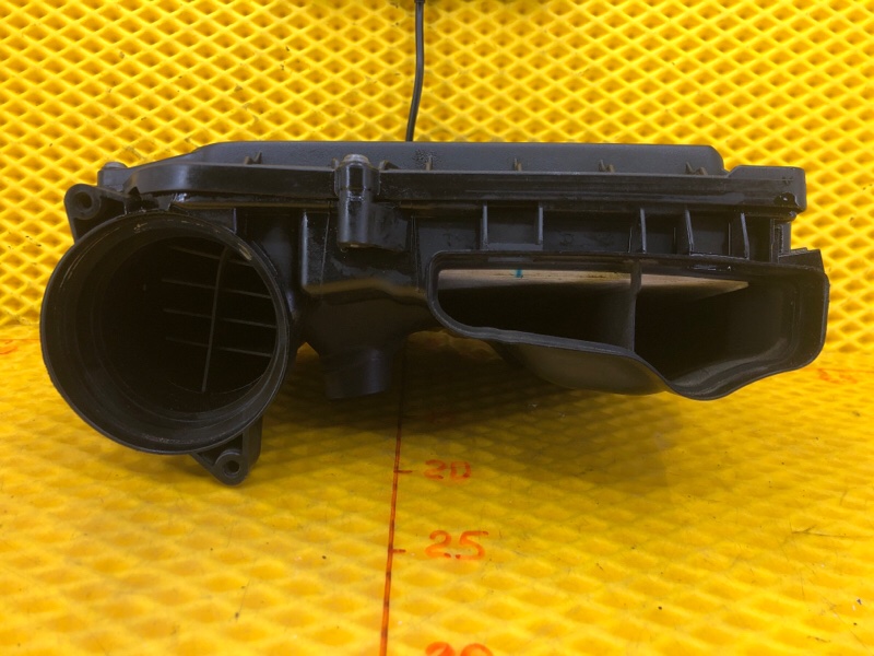 Корпус воздушного фильтра Mercedes-Benz S-Class 2014 W222