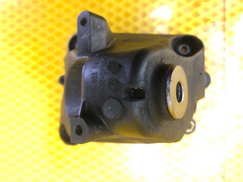 Кронштейн двигателя левый Mercedes-Benz S-Class 2014 W222