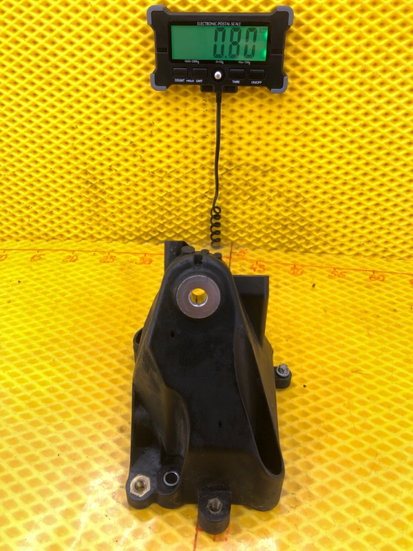 Кронштейн двигателя левый Mercedes-Benz S-Class 2014 W222