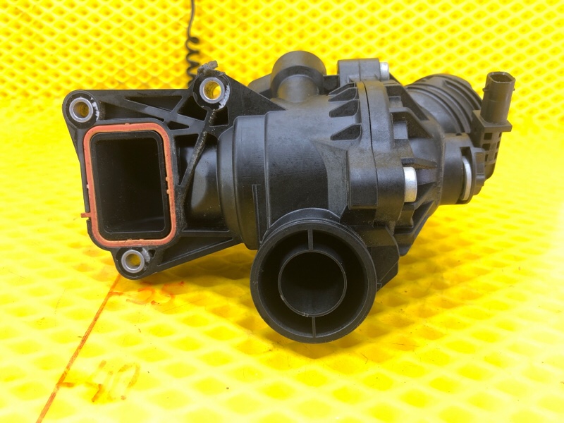 Корпус термостата (термостат) Mercedes-Benz S-Class 2014 W222