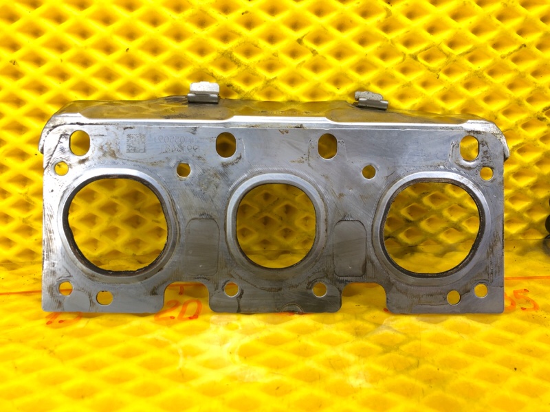 Прокладка выпускного коллектора Mercedes-Benz S-Class 2014 W222