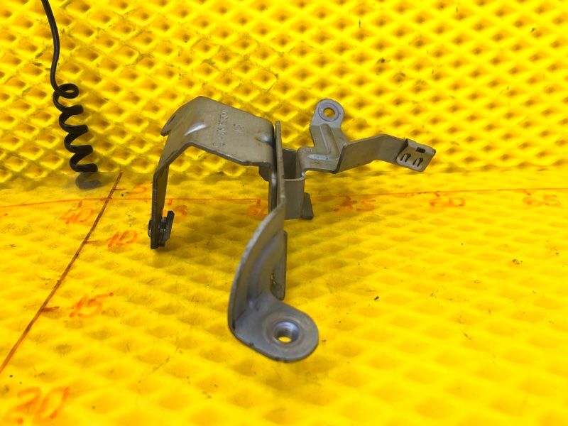 Кронштейн Mercedes-Benz S-Class 2014 W222