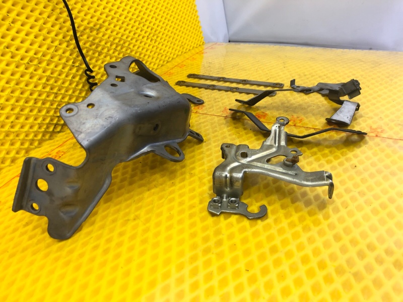 Кронштейн Mercedes-Benz S-Class 2014 W222