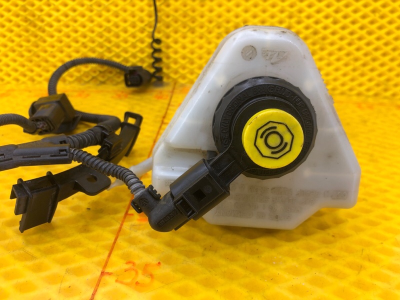 Бачок главного тормозного цилиндра Audi Q7 2014 4LB