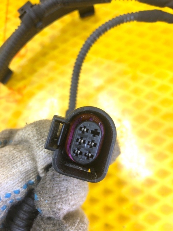 Бачок главного тормозного цилиндра Audi Q7 2014 4LB