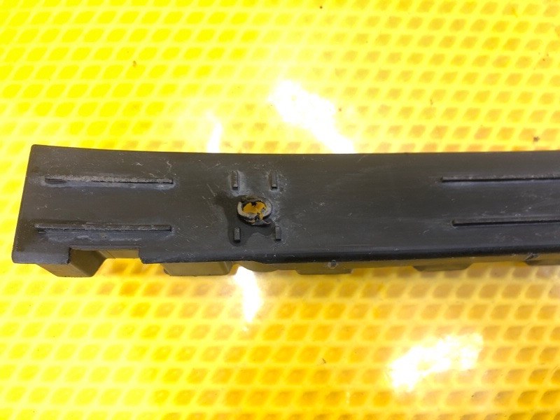 Кронштейн заднего бампера Ford Focus 2006 CB4