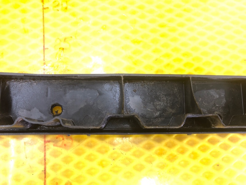 Кронштейн заднего бампера Ford Focus 2006 CB4