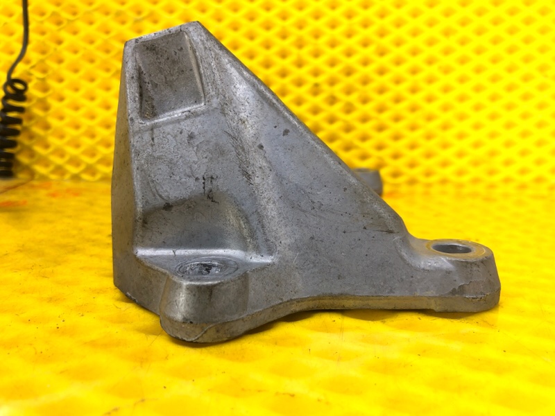 Кронштейн АКПП Mercedes-Benz S-Class 2014 W222