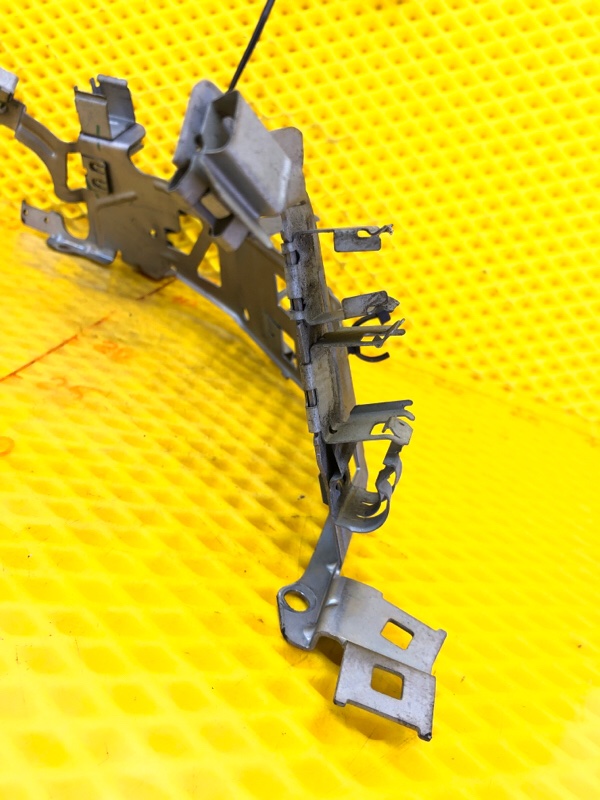 Кронштейн проводки Mercedes-Benz S-Class 2014 W222