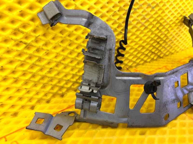 Кронштейн проводки Mercedes-Benz S-Class 2014 W222