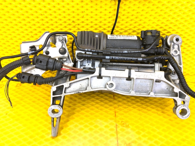 Компрессор подвески Audi Q7 2014 4LB