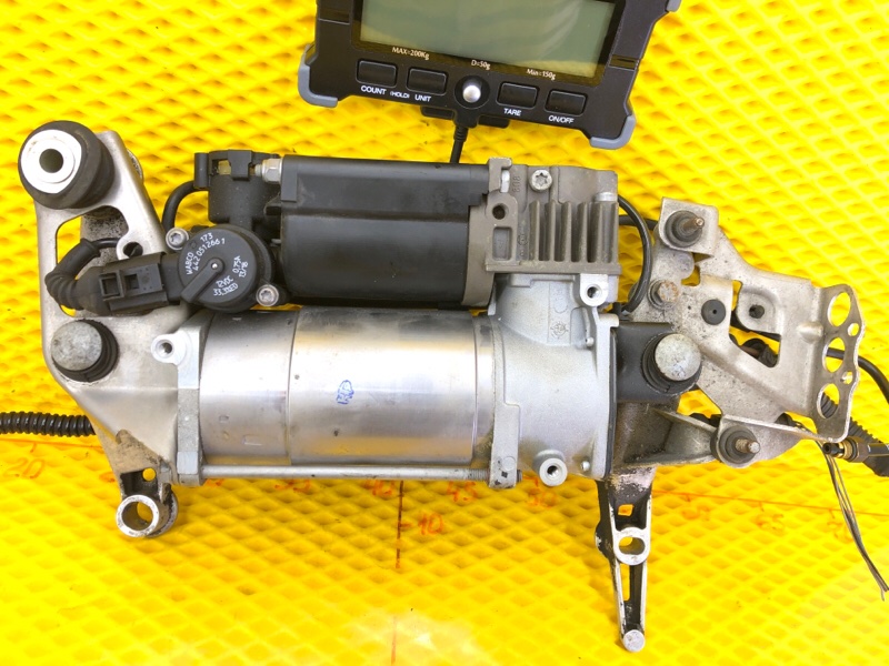 Компрессор подвески Audi Q7 2014 4LB