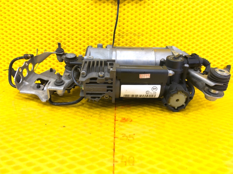 Компрессор подвески Audi Q7 2014 4LB