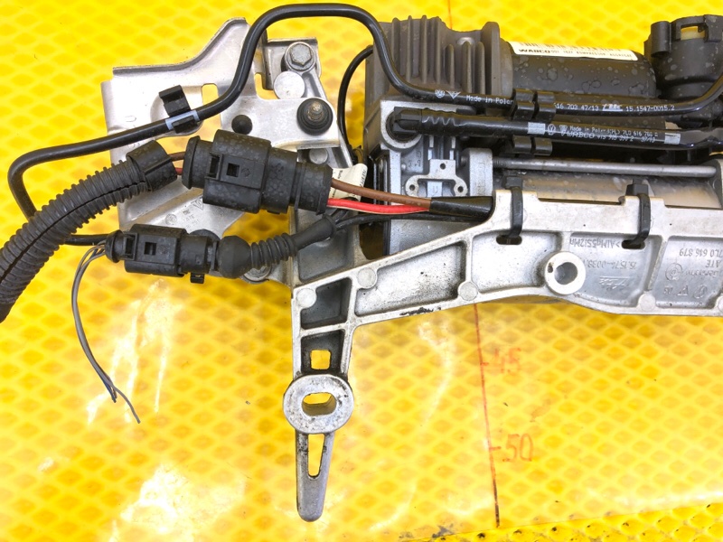 Компрессор подвески Audi Q7 2014 4LB