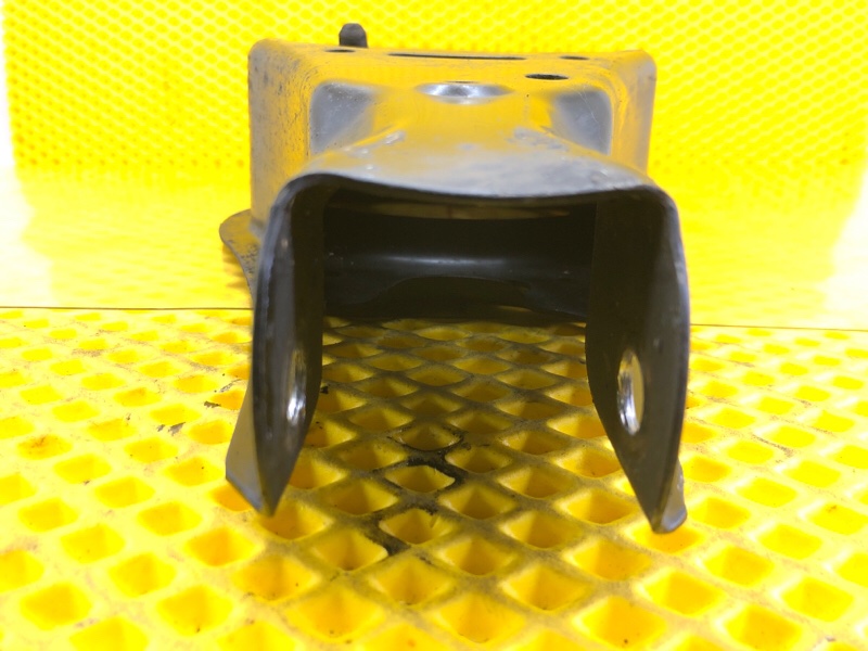 Рычаг задний нижний подпружинный Volkswagen Tiguan 2013 5N1