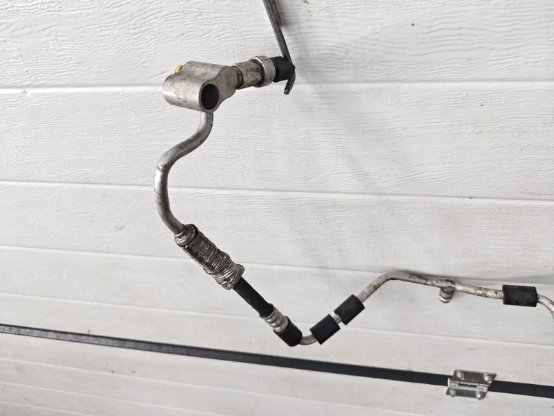 Трубка кондиционера Volkswagen Caddy 2007