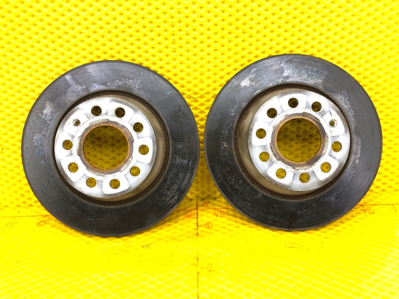 Диск тормозной задний Volkswagen Tiguan 2013 5N1