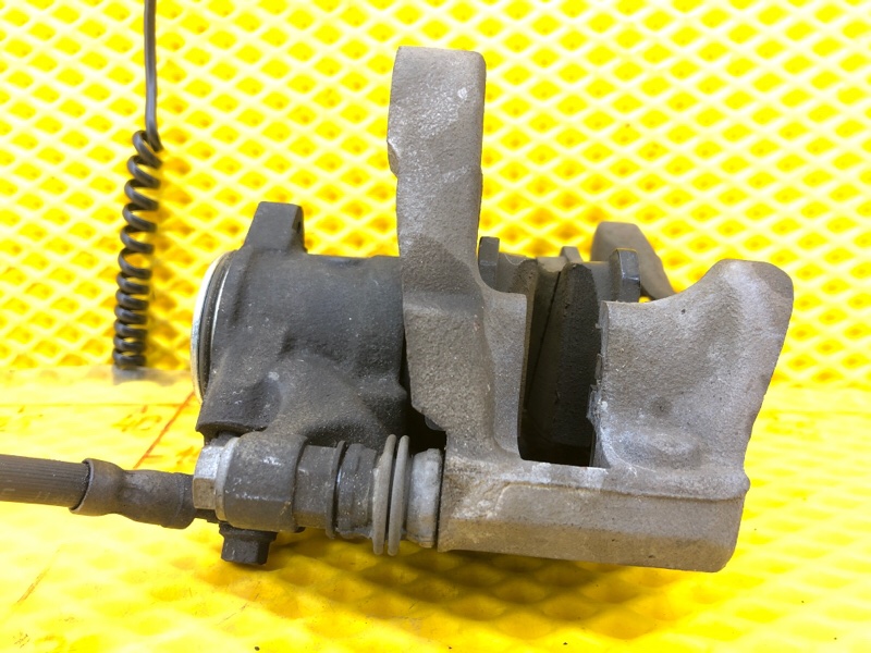 Суппорт тормозной Volkswagen Tiguan 2013 5N1