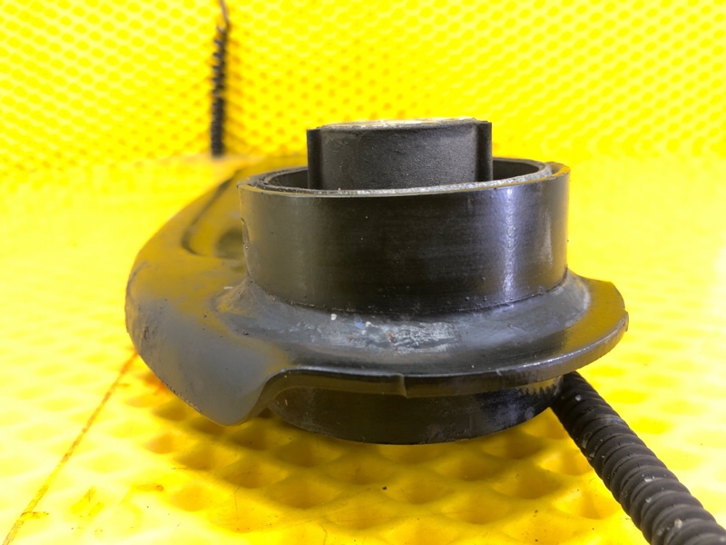 Рычаг подвески Volkswagen Tiguan 2013 5N1