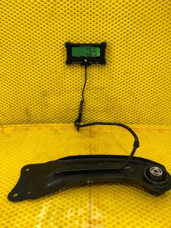 Рычаг подвески Volkswagen Tiguan 2013 5N1