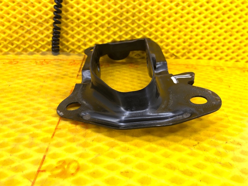 Кронштейн крепления Volkswagen Tiguan 2013 5N1