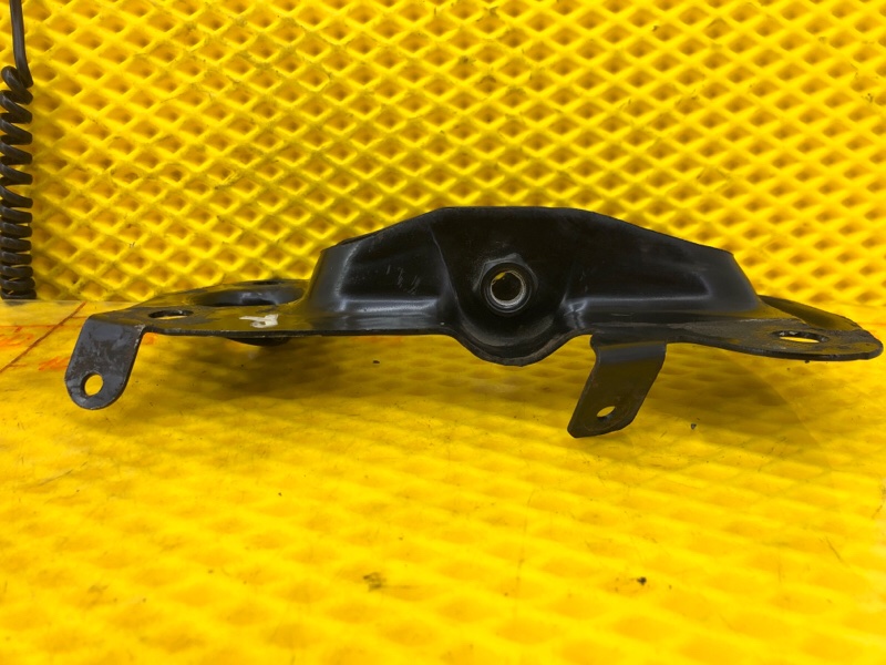 Кронштейн крепления Volkswagen Tiguan 2013 5N1