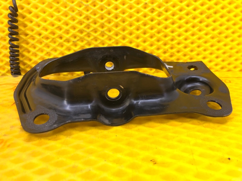 Кронштейн крепления Volkswagen Tiguan 2013 5N1