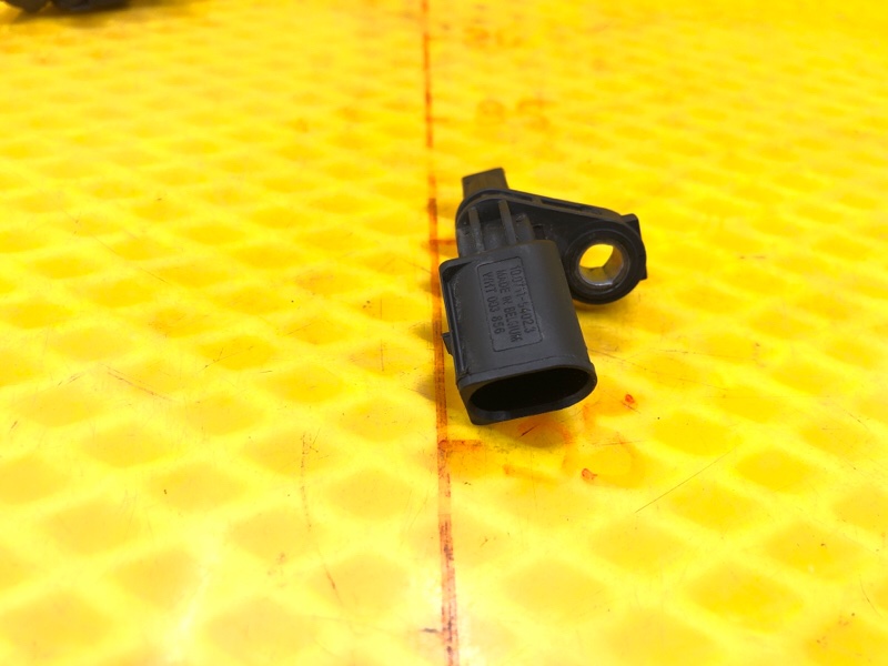 Датчик абс abs Volkswagen Tiguan 2013 5N1