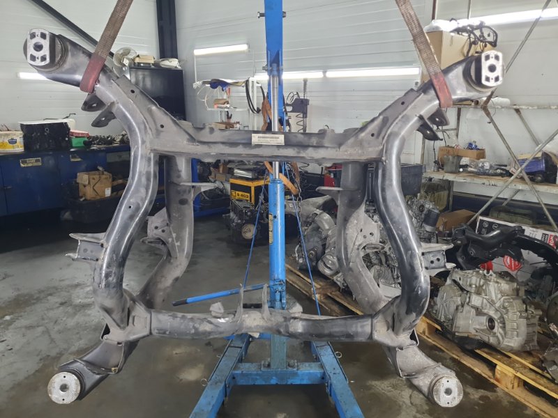 Балка задняя (подрамник) Audi Q7 2014 4LB