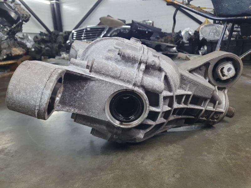 Редуктор заднего моста Audi Q7 2014 4LB