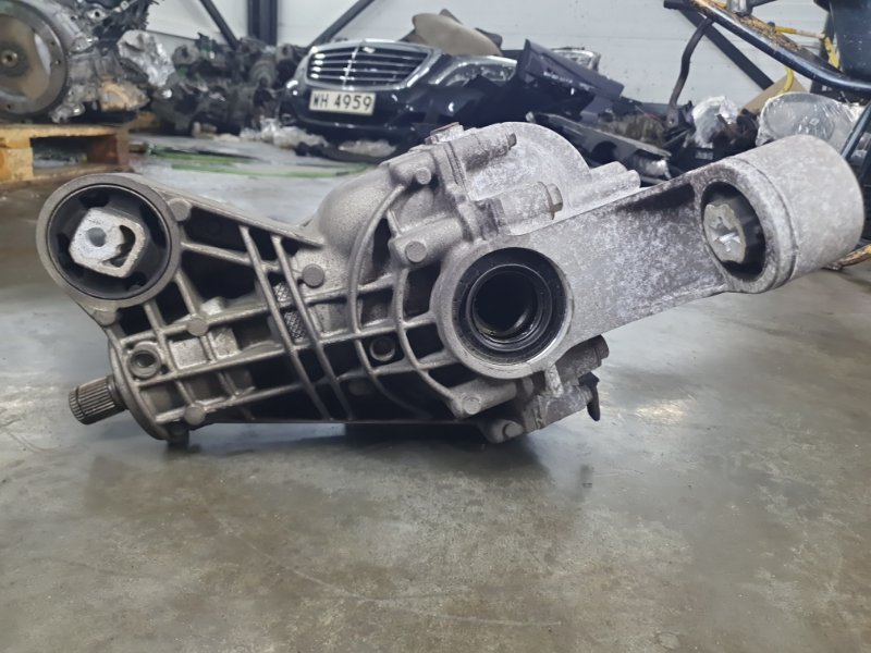 Редуктор заднего моста Audi Q7 2014 4LB