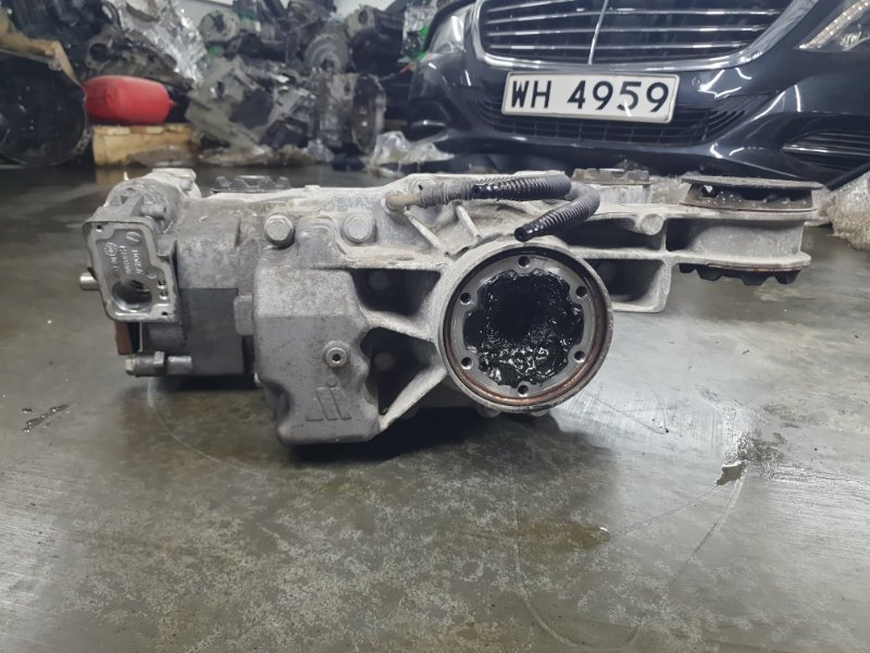 Редуктор заднего моста Volkswagen Tiguan 2013 5N1