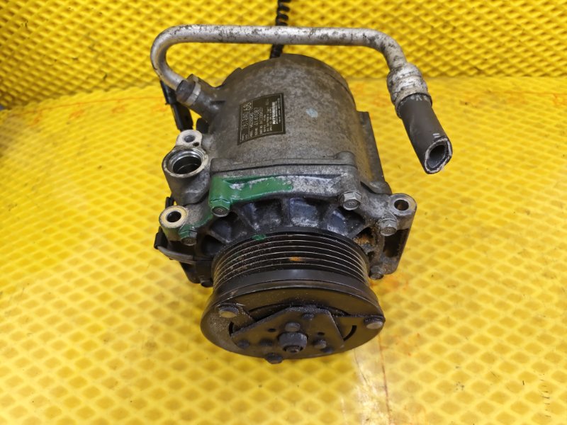 Компрессор кондиционера Mitsubishi Outlander XL