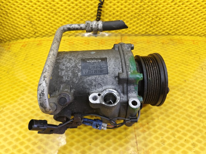 Компрессор кондиционера Mitsubishi Outlander XL