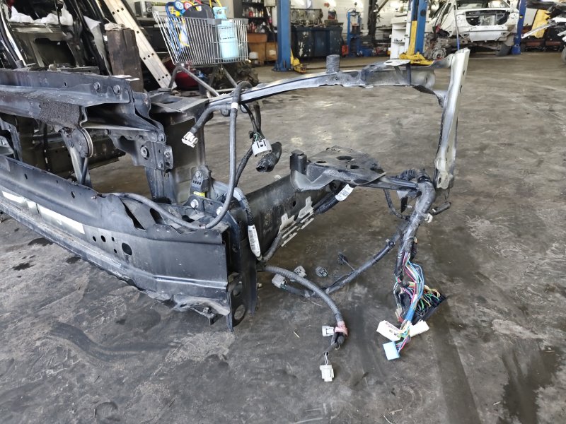 Панель передняя (Телевизор) Subaru Levorg