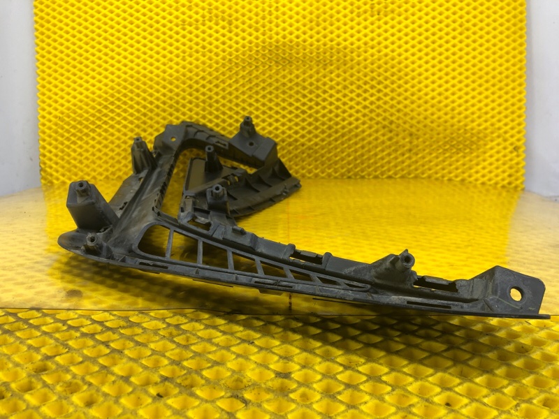 Накладка противотуманной фары KAIYI E5 2024 GS11