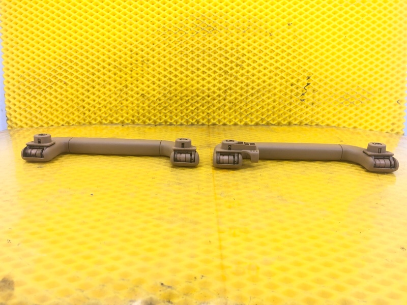 Ручка потолочная Porsche Cayenne 2008 957