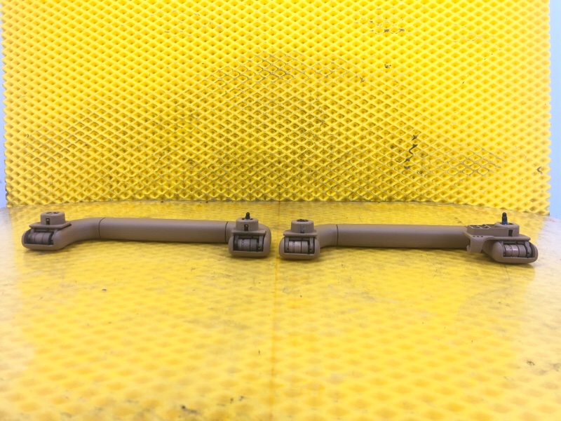 Ручка потолочная Porsche Cayenne 2008 957