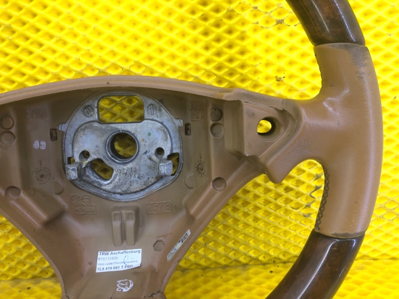 Руль (рулевое колесо) Porsche Cayenne 2008 957