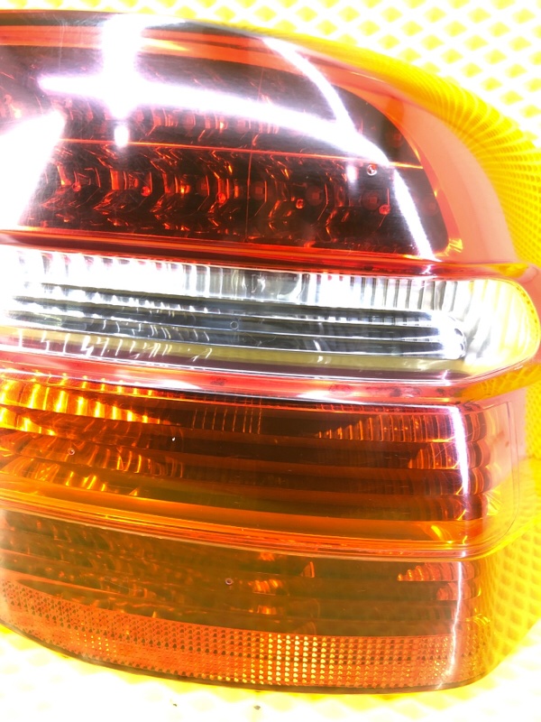 Фонарь задний правый Porsche Cayenne 2008 957