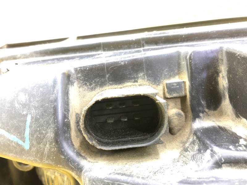 Фонарь задний левый Porsche Cayenne 2008 957