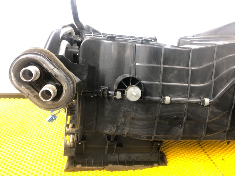 Корпус отопителя Porsche Cayenne 2008 957