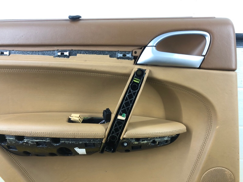 Обшивка двери (карта) Porsche Cayenne 2008 957