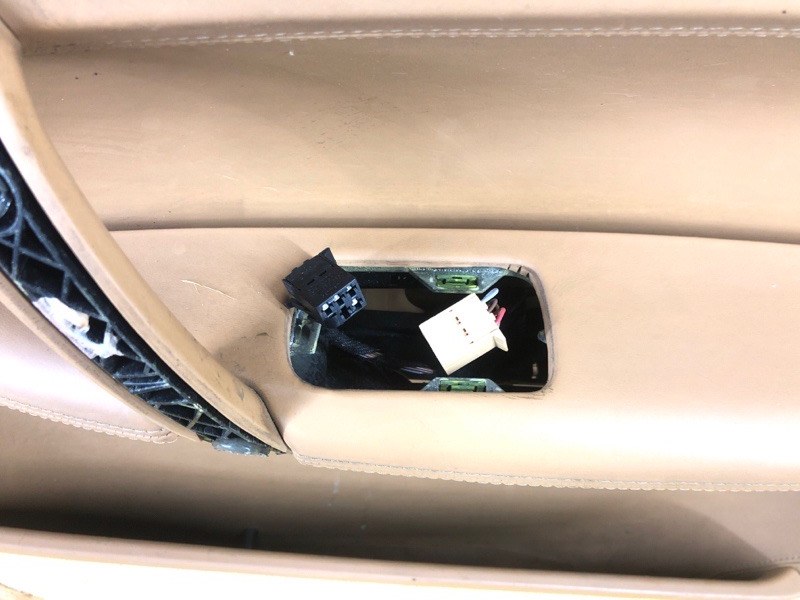 Обшивка двери (карта) Porsche Cayenne 2008 957